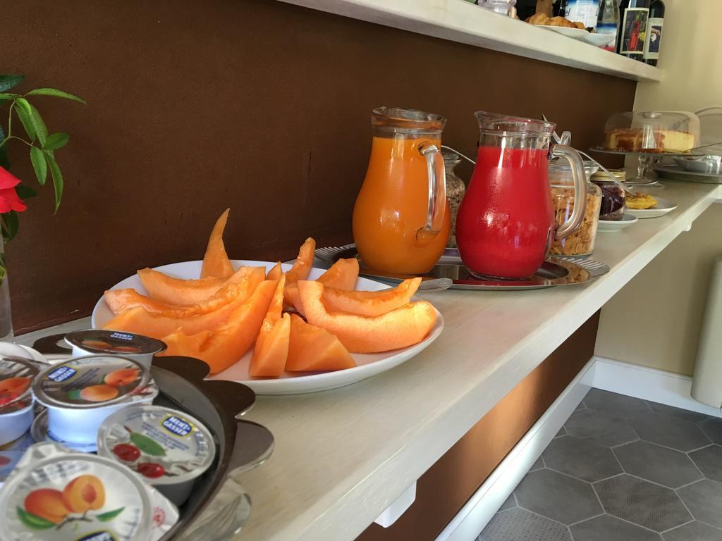 B&B Villa Dei Pini Cannobio Buitenkant foto