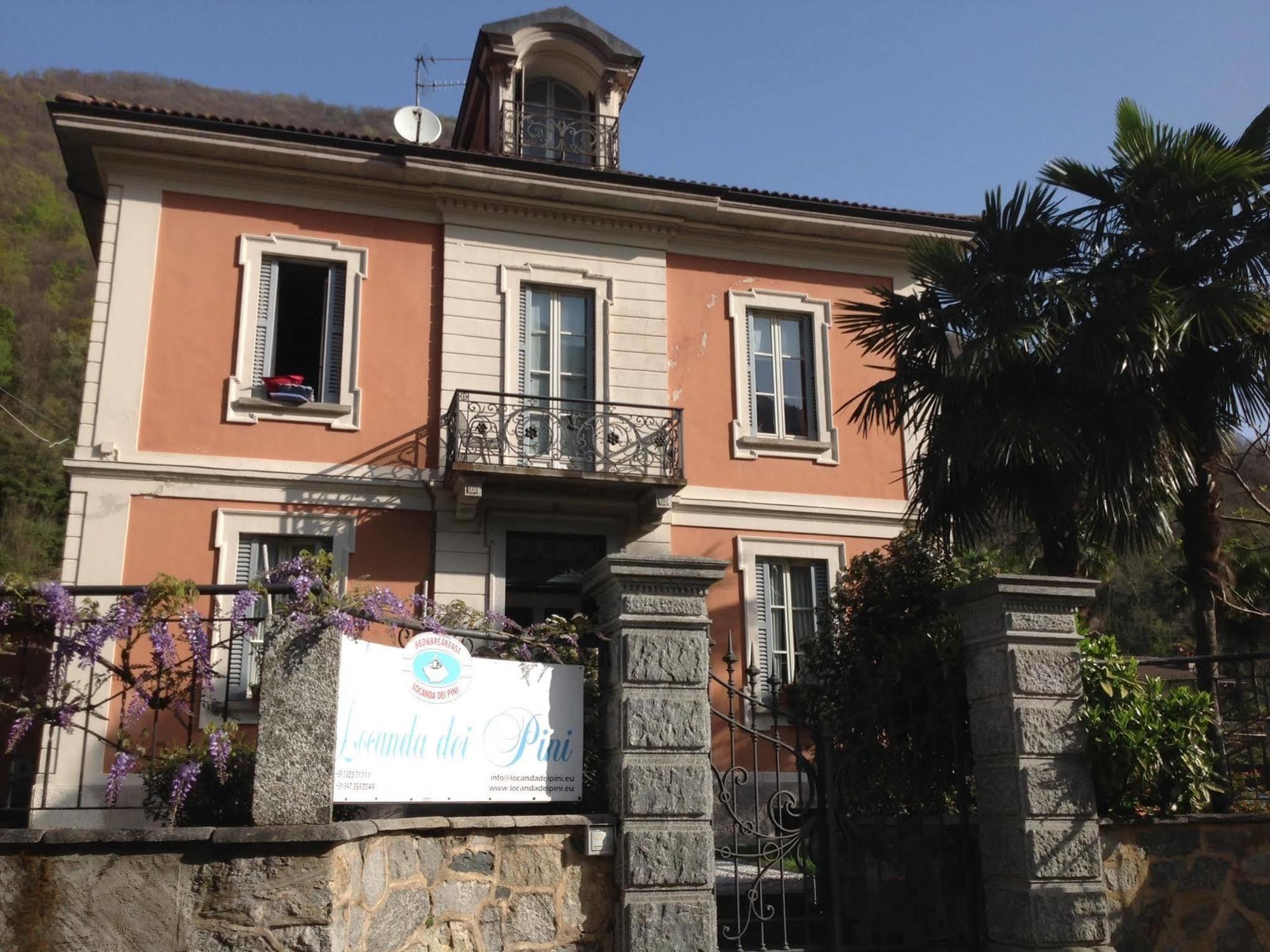 B&B Villa Dei Pini Cannobio Buitenkant foto