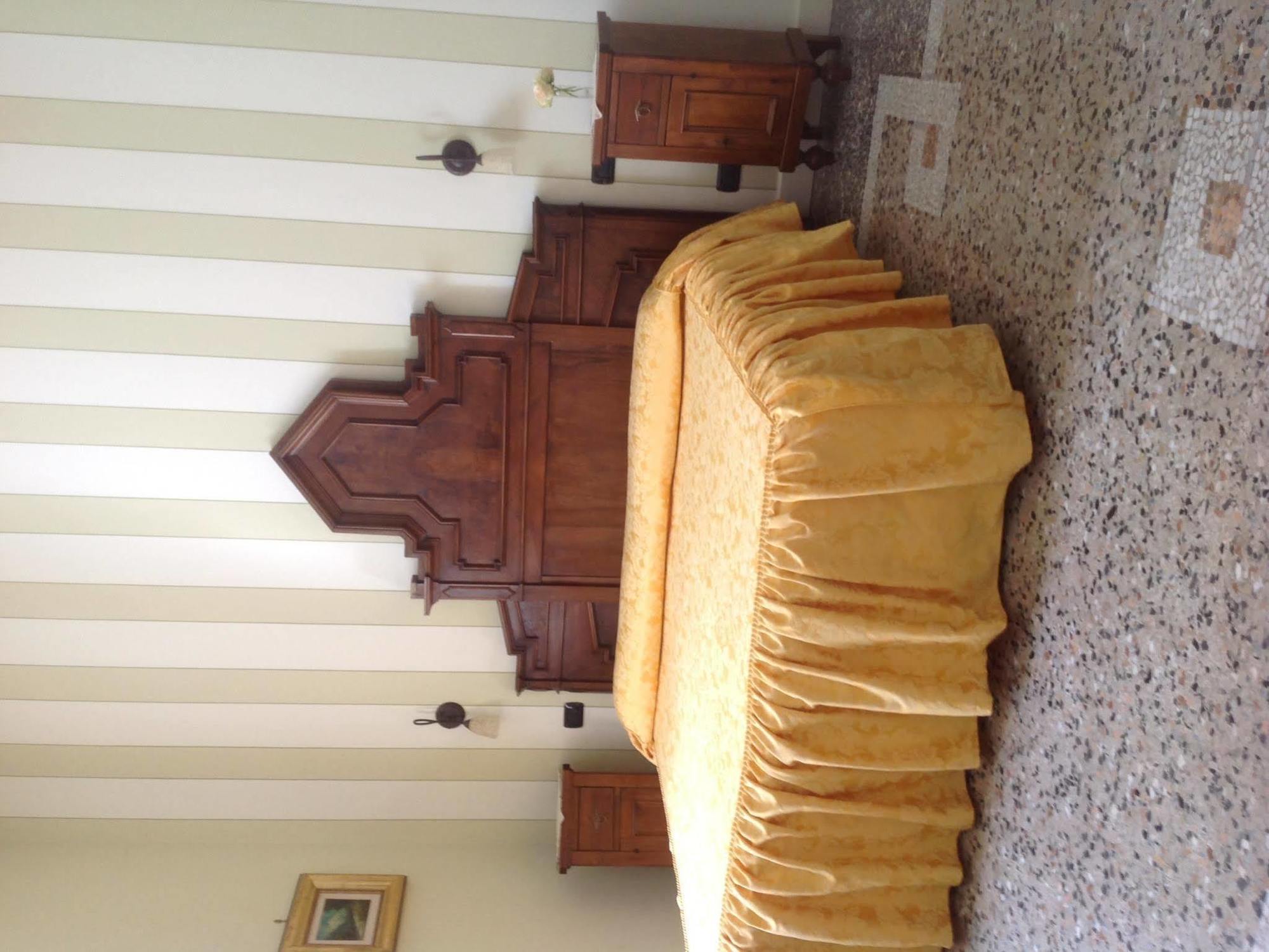 B&B Villa Dei Pini Cannobio Buitenkant foto